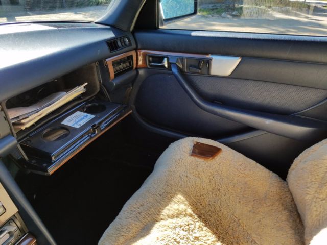 1985 Light Blue silvery Mercedes-Benz 300-Series Sedan