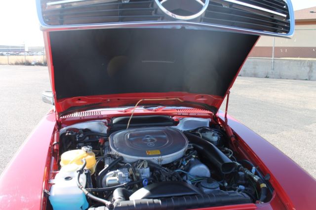 1985 Red Mercedes-Benz SL-Class Convertible