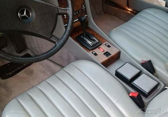 1985 Black Mercedes-Benz 300-Series Convertible