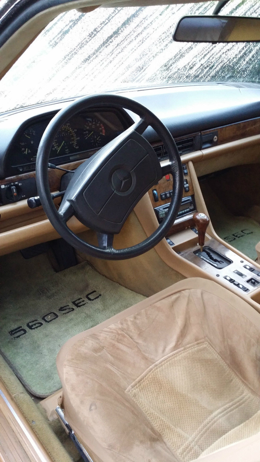 1985 Burgundy Mercedes-Benz 500-Series Coupe