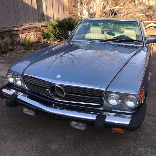 1985 Silver Blue Mercedes-Benz SL-Class Convertible