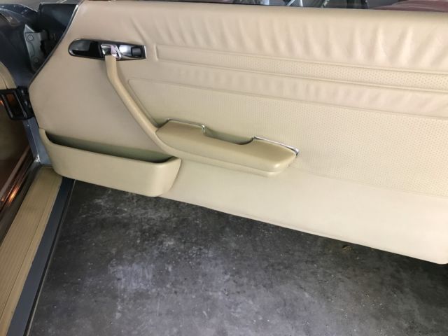 1985 Silver Blue Mercedes-Benz SL-Class Convertible