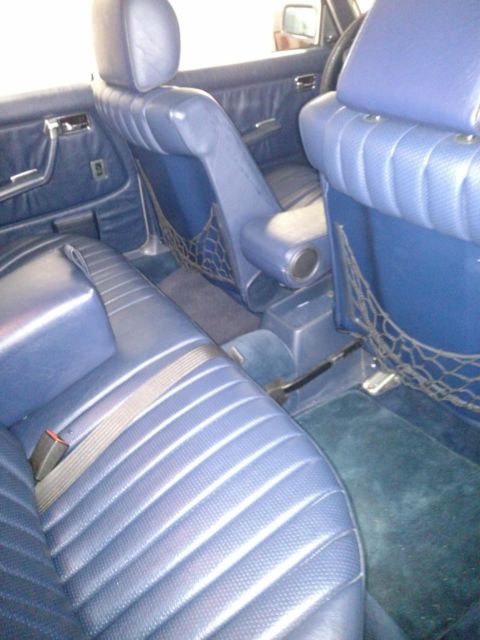 1985 Blue Mercedes-Benz 300-Series Sedan