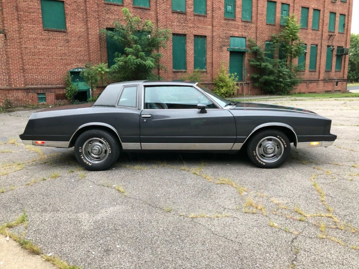 1985 Gray Chevrolet Monte Carlo Coupe