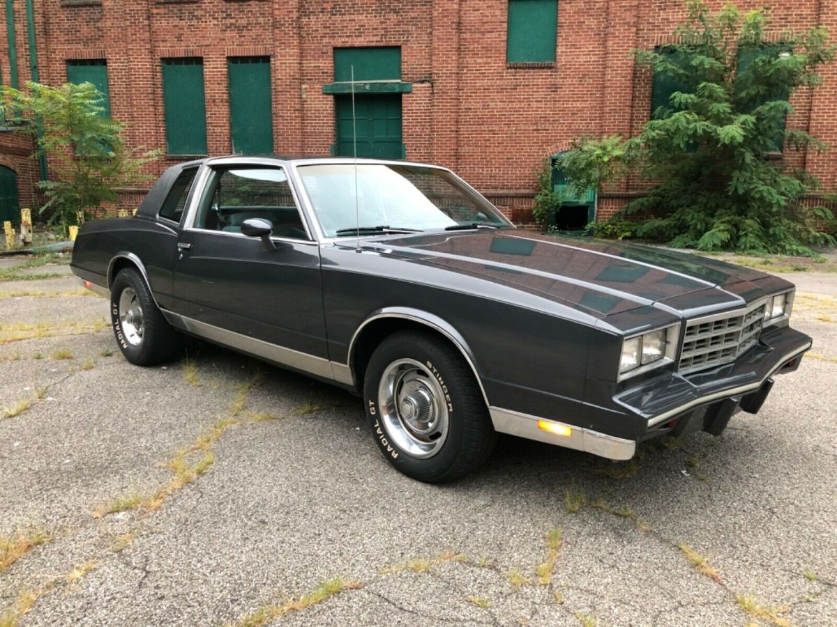 1985 Gray Chevrolet Monte Carlo Coupe