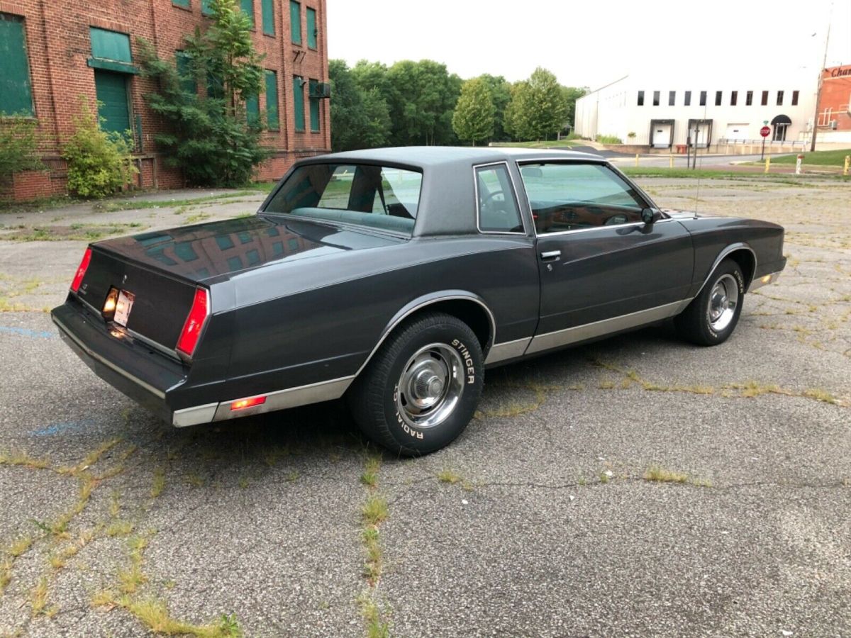 1985 Gray Chevrolet Monte Carlo Coupe