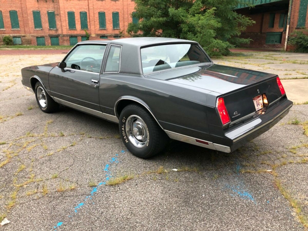 1985 Gray Chevrolet Monte Carlo Coupe