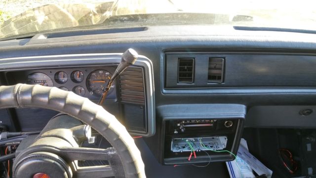 1985 BLACK Chevrolet Monte Carlo Coupe