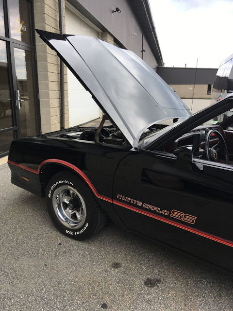 1985 Black Chevrolet Monte Carlo Coupe