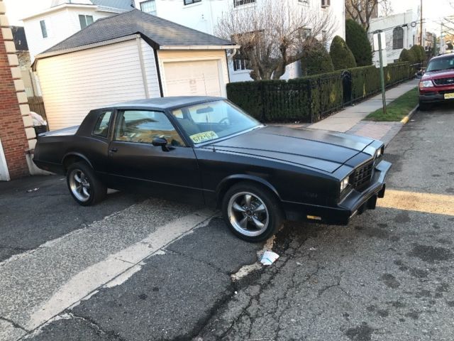 1985 Black Chevrolet Monte Carlo Coupe