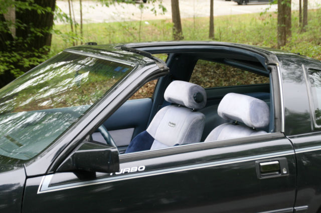 1985 Black Nissan 300ZX Coupe