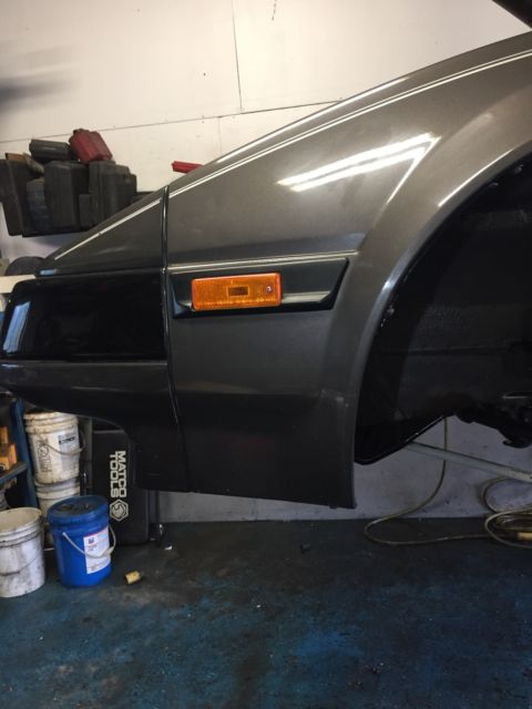 1985 Gray Nissan 300ZX Coupe