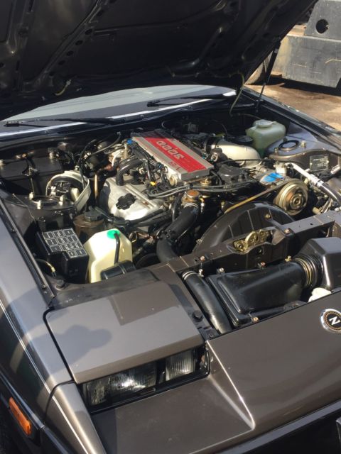 1985 Gray Nissan 300ZX Coupe