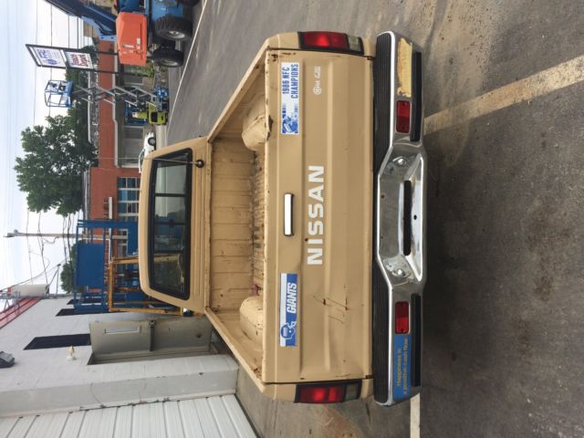 1985 Black Nissan Other Extended Cab Pickup