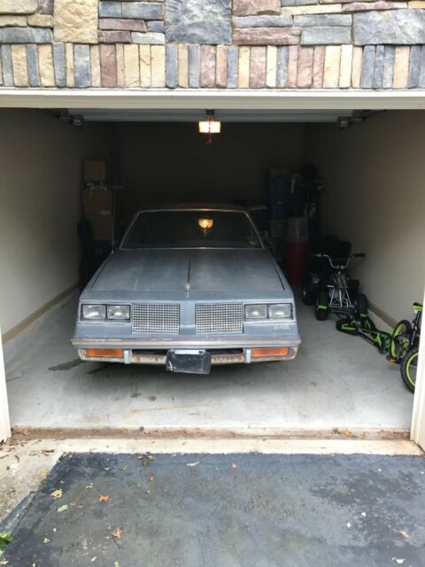 1985 Gray Oldsmobile 442 Coupe
