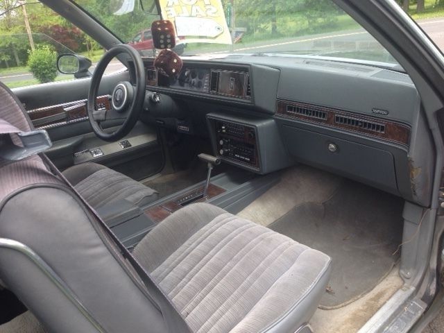 1985 Black Oldsmobile 442 Sedan