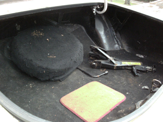 1985 White Oldsmobile Eighty-Eight 4 door