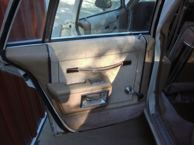 1985 White Oldsmobile Eighty-Eight 4 door