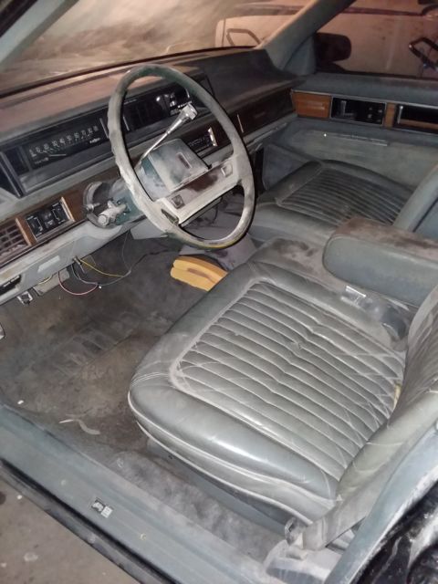 1985 Black Oldsmobile Ninety-Eight