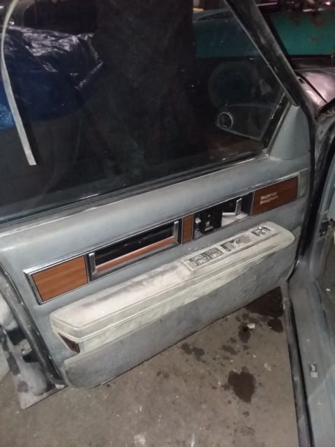 1985 Black Oldsmobile Ninety-Eight