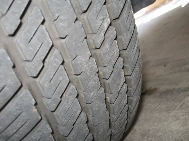 1985 White Oldsmobile Ninety-Eight Sedan