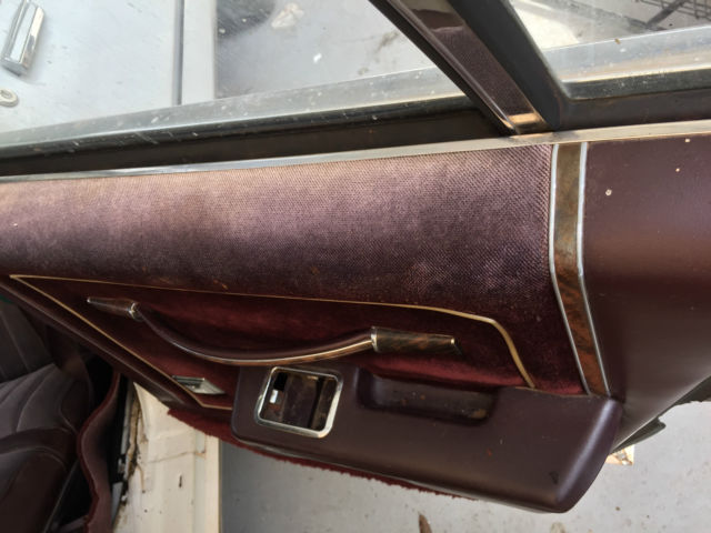 1985 White Oldsmobile Custom Cruiser Wagon