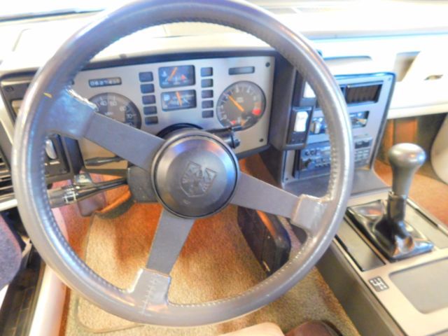 1985 Gray Pontiac Fiero Coupe