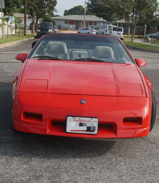 1985 Red Pontiac Fiero Coupe