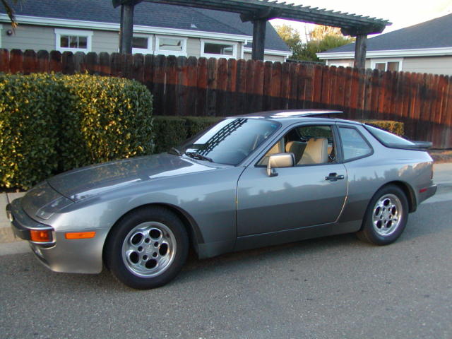 1985 Gray Porsche 944 Coupe