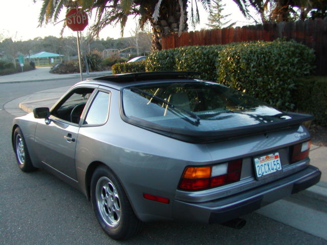 1985 Gray Porsche 944 Coupe
