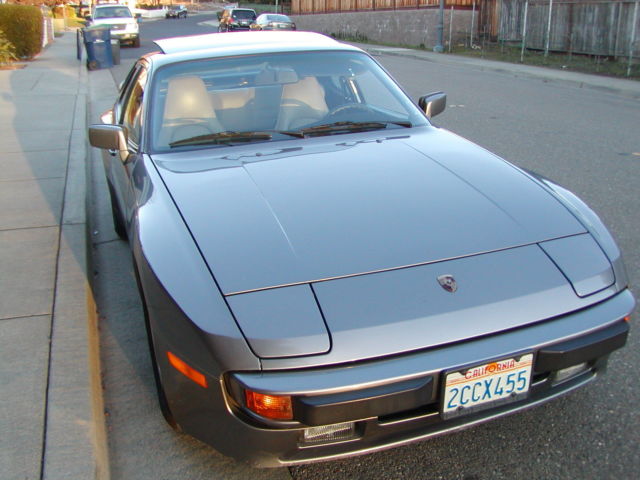 1985 Gray Porsche 944 Coupe