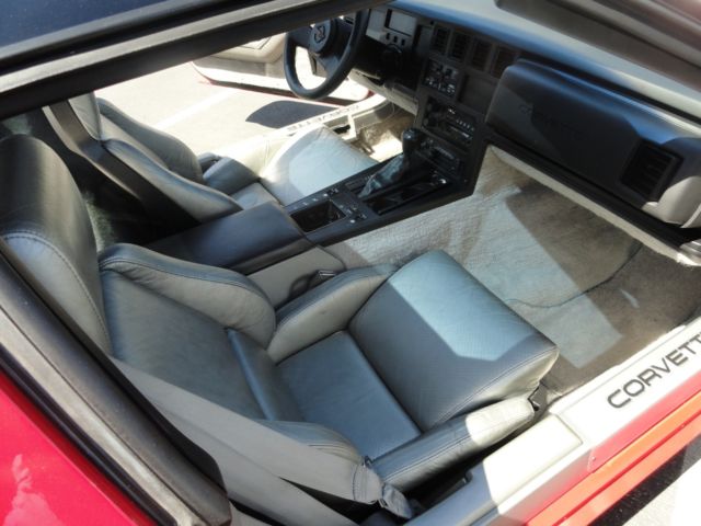 1985 Red Chevrolet Corvette Coupe