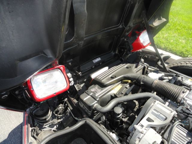 1985 Red Chevrolet Corvette Coupe
