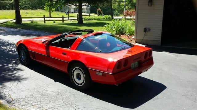 1985 Bright Red Chevrolet Corvette Coupe