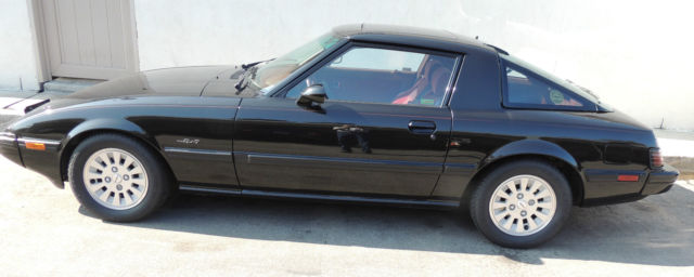 1985 Black Mazda RX-7 Coupe