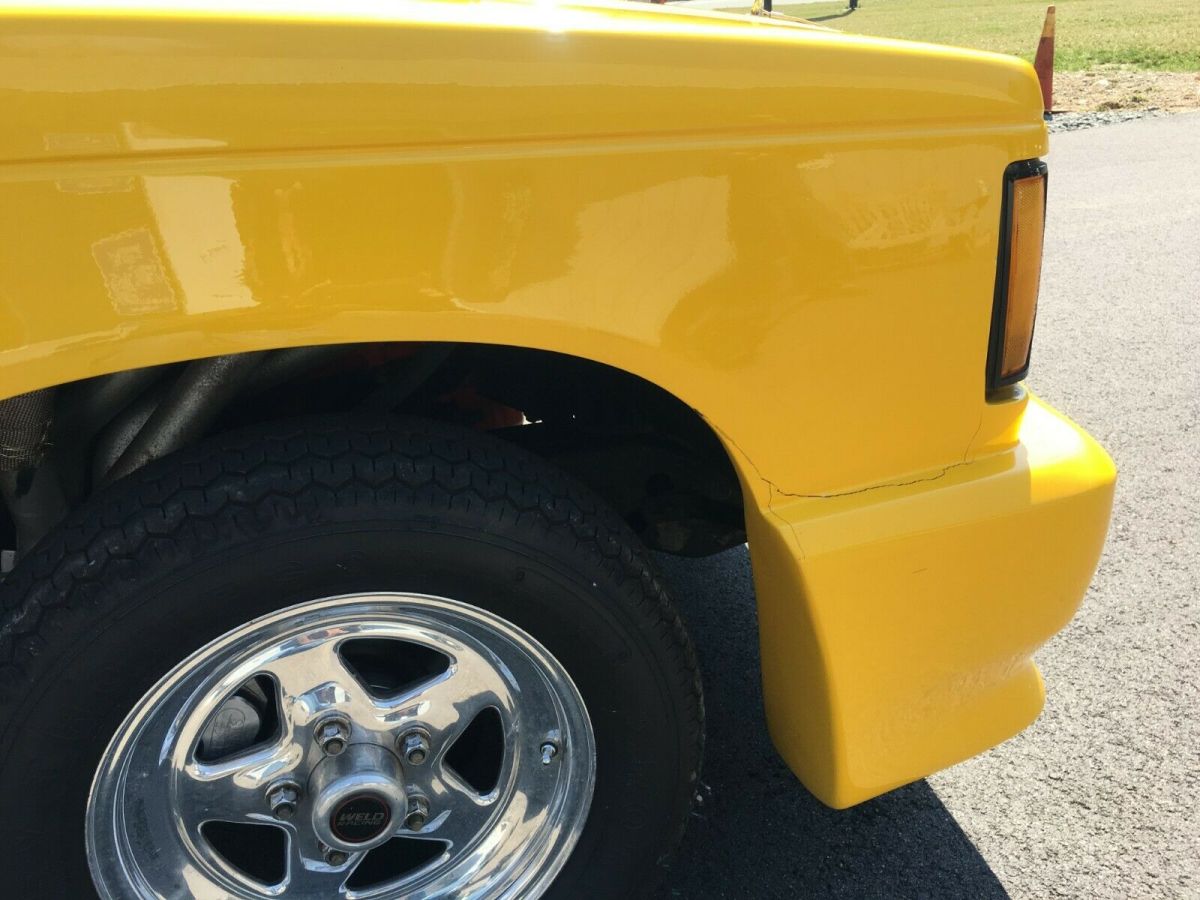 1985 Yellow Chevrolet S-10 Standard Cab Pickup