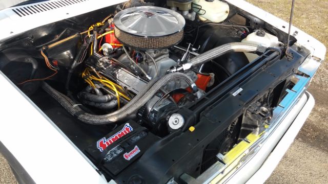 1985 White Chevrolet S-10 Standard Cab Pickup