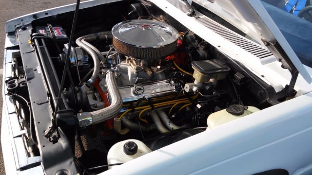 1985 White Chevrolet S-10 Standard Cab Pickup