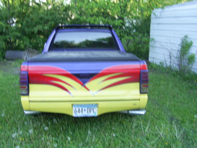 1985 White Chevrolet S-10 Standard Cab Pickup