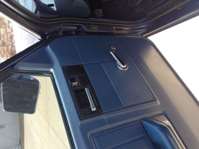 1985 Blue Chevrolet S-10 Truck