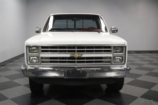 1985 White Chevrolet K10