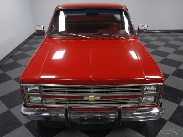1985 Red Chevrolet C10