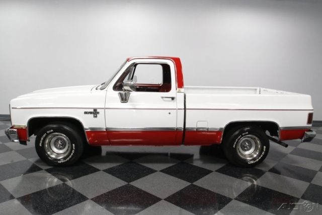 1985 Red Chevrolet C10