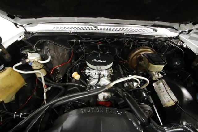 1985 Red Chevrolet C10