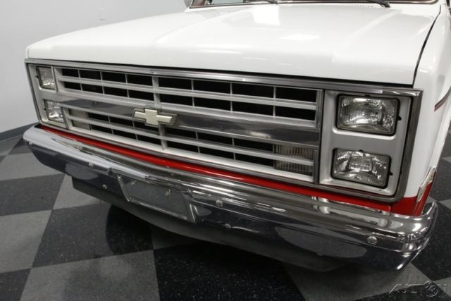 1985 Red Chevrolet C10