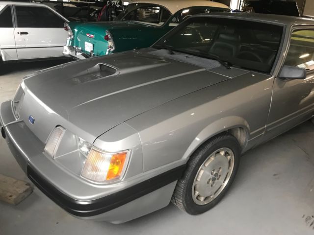 1985 Silver Ford Mustang
