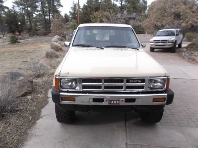 1985 Tan Toyota 4Runner