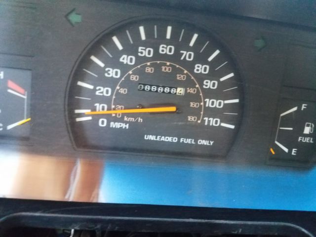 1985 PEARL WHITE Toyota Other Extended Cab Pickup