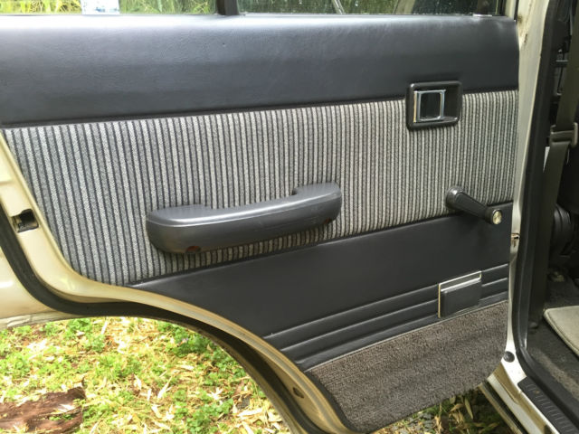 1985 Silver Toyota Land Cruiser SUV