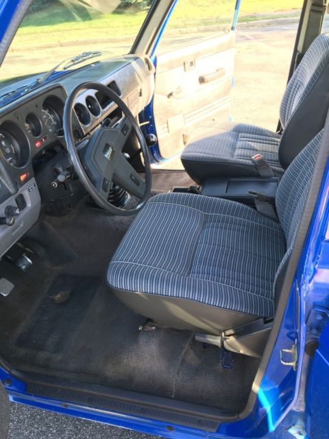 1985 Blue Toyota Land Cruiser Wagon